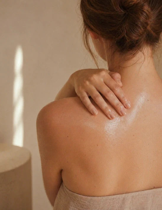 How to Use Jojoba Oil for Radiant Skin and Hair