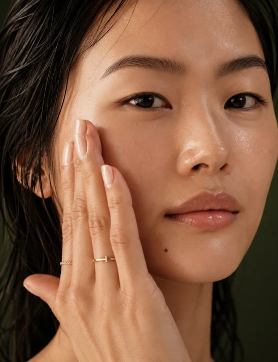 Unrefined Jojoba Oil: Ultimate Guide for Skin & Hair Care